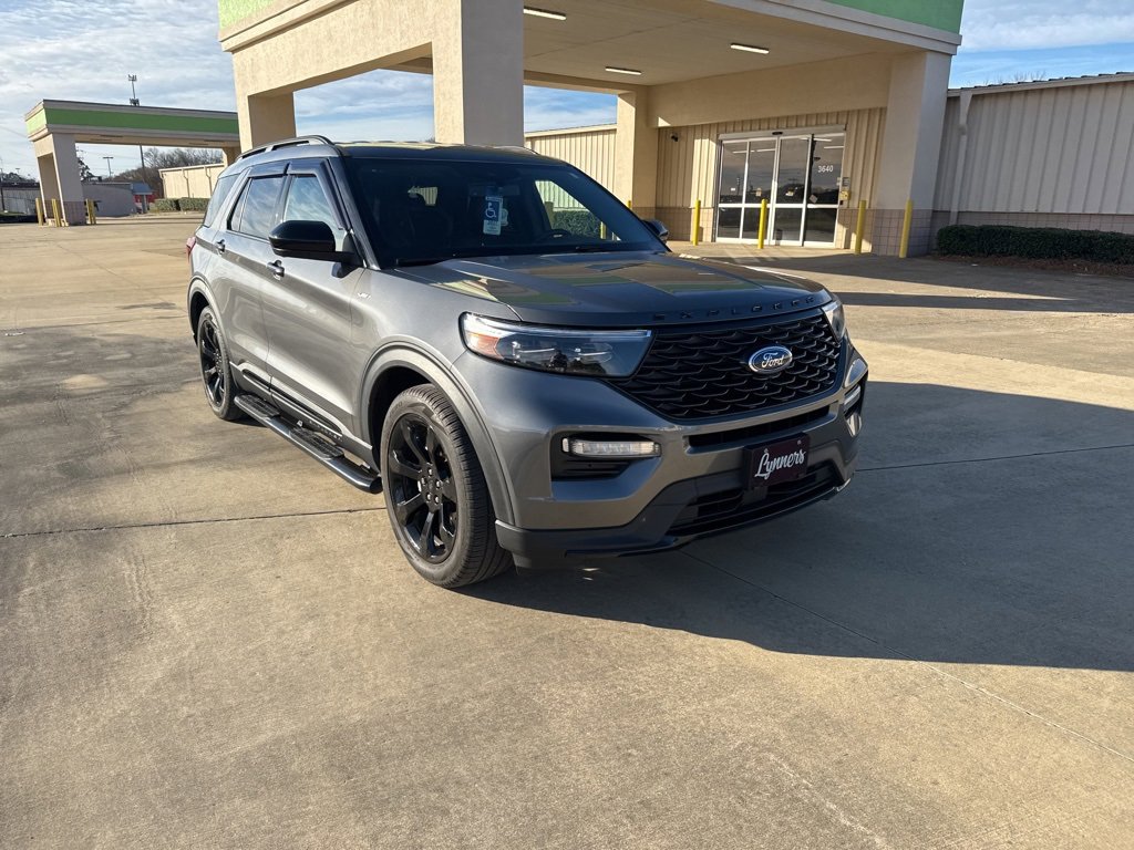 Certified 2023 Ford Explorer ST-Line w/ Class IV Trailer Tow Package image 1