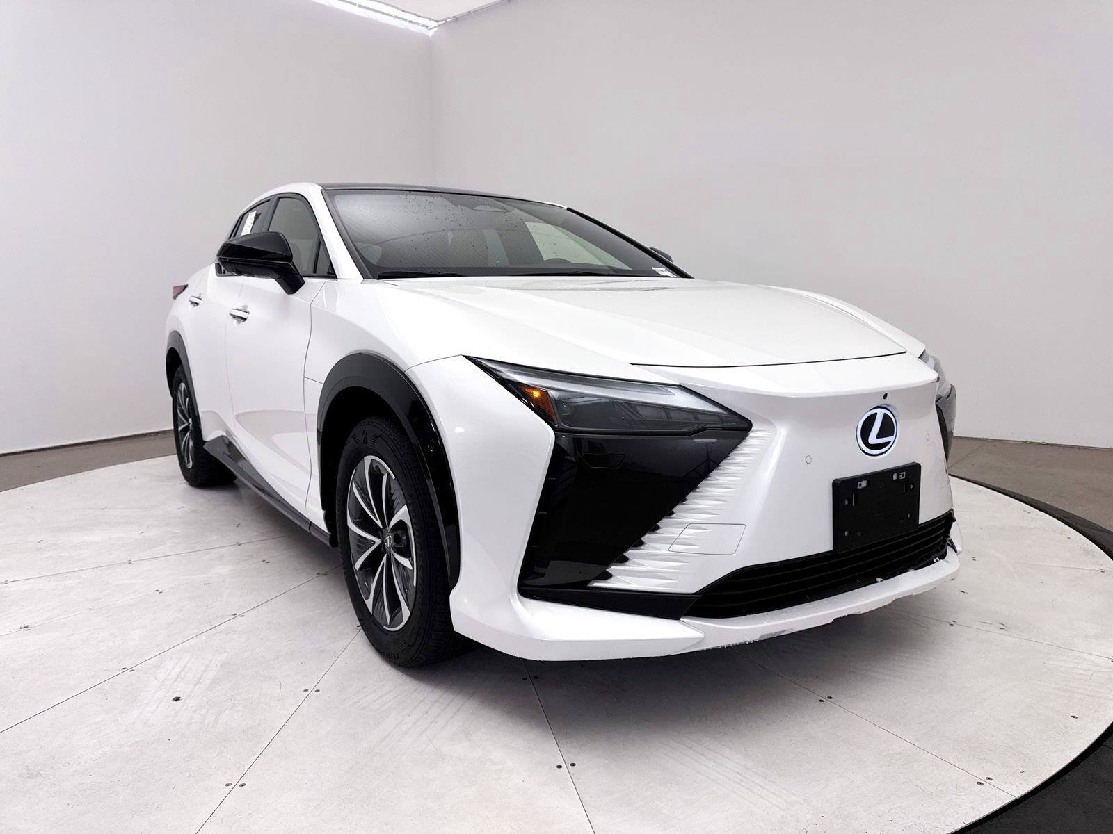Used 2023 Lexus RZ 450e Premium w/ Technology Package AWD/4WD image 10