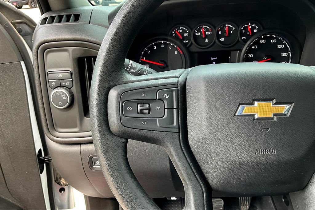 Used 2025 Chevrolet Silverado 1500 Custom RWD image 12