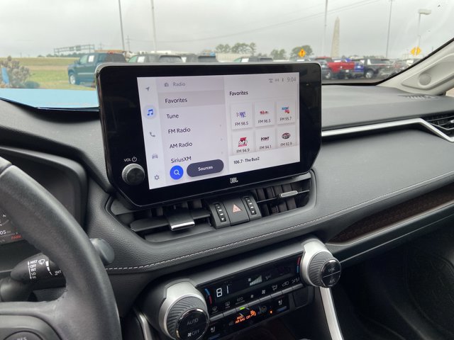 Used 2023 Toyota RAV4 Limited image 37