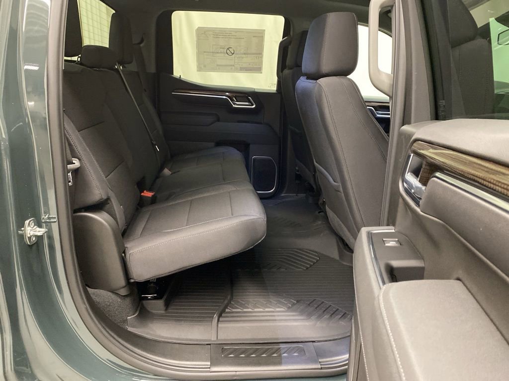 New 2026 Chevrolet Silverado 1500 LT w/ Z71 Off-Road Package image 17