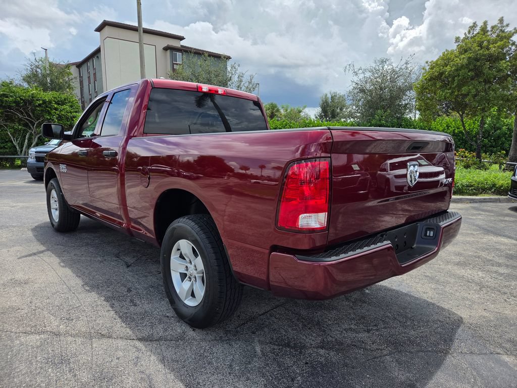 Used 2018 RAM 1500 Express AWD/4WD image 10