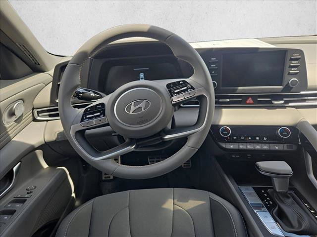 Used 2026 Hyundai Elantra SEL Sport Premium FWD image 17