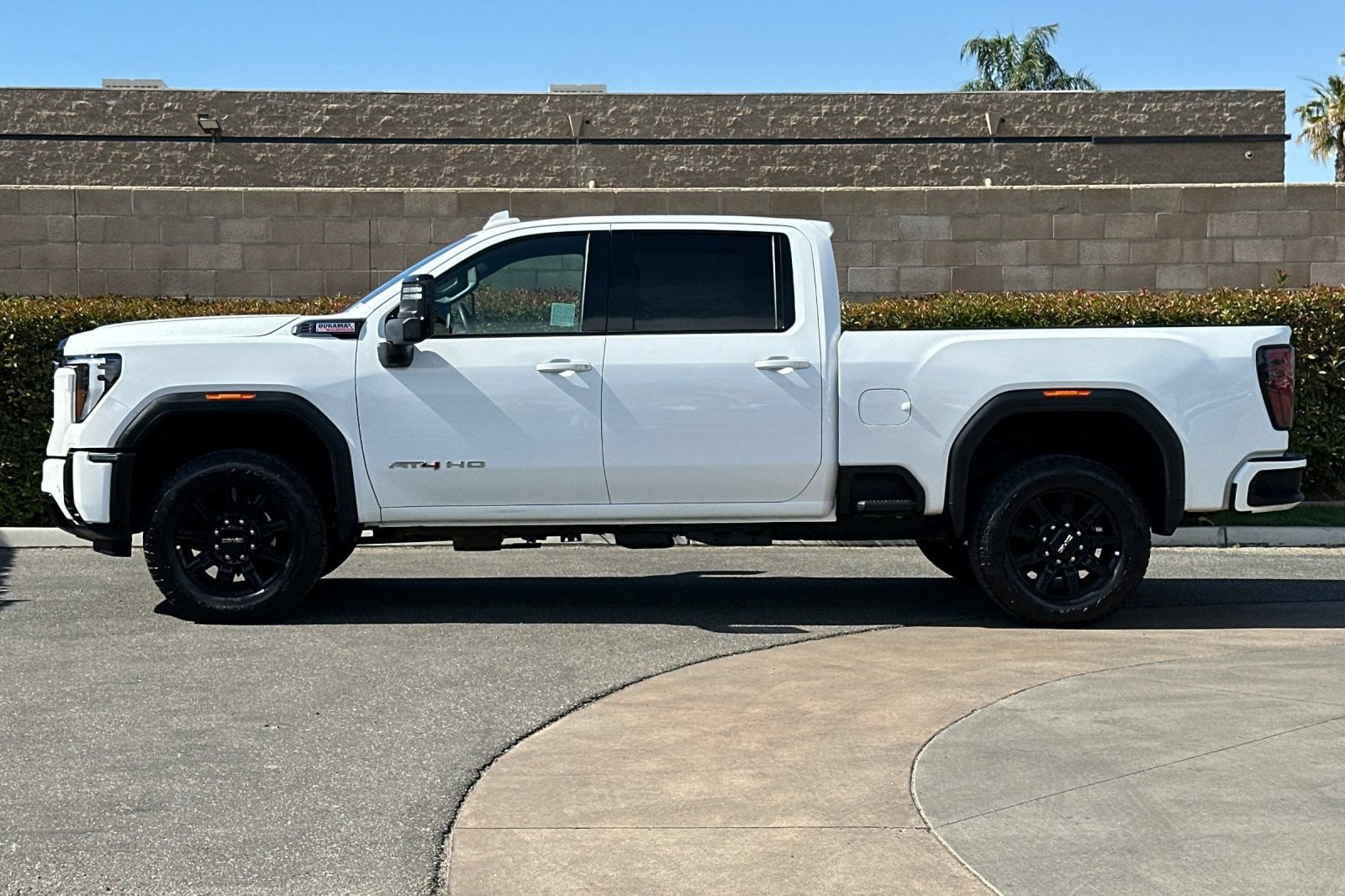 Certified 2026 GMC Sierra 2500 AT4 AWD/4WD image 7
