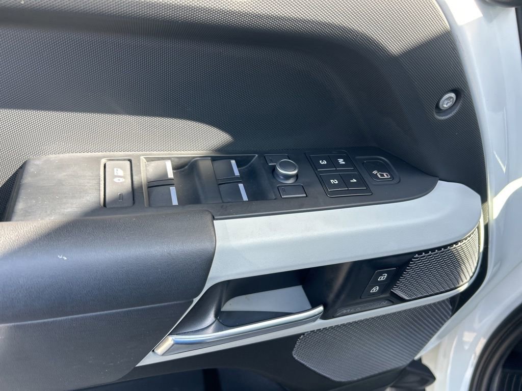 Used 2020 Land Rover Defender 110 HSE image 37