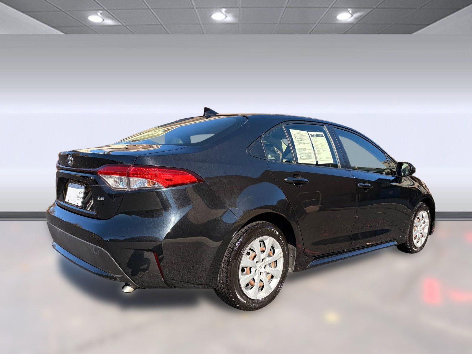 Used 2020 Toyota Corolla LE image 9