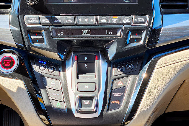 Used 2023 Honda Odyssey Elite image 14
