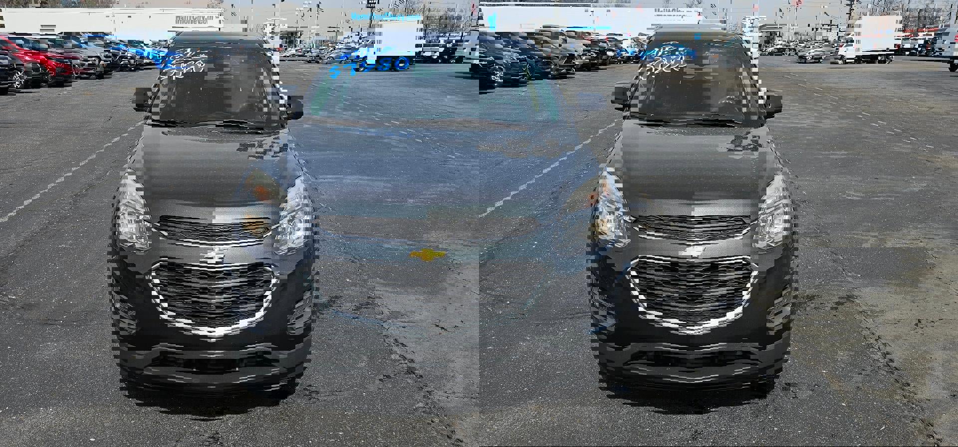 Used 2017 Chevrolet Equinox LS image 2