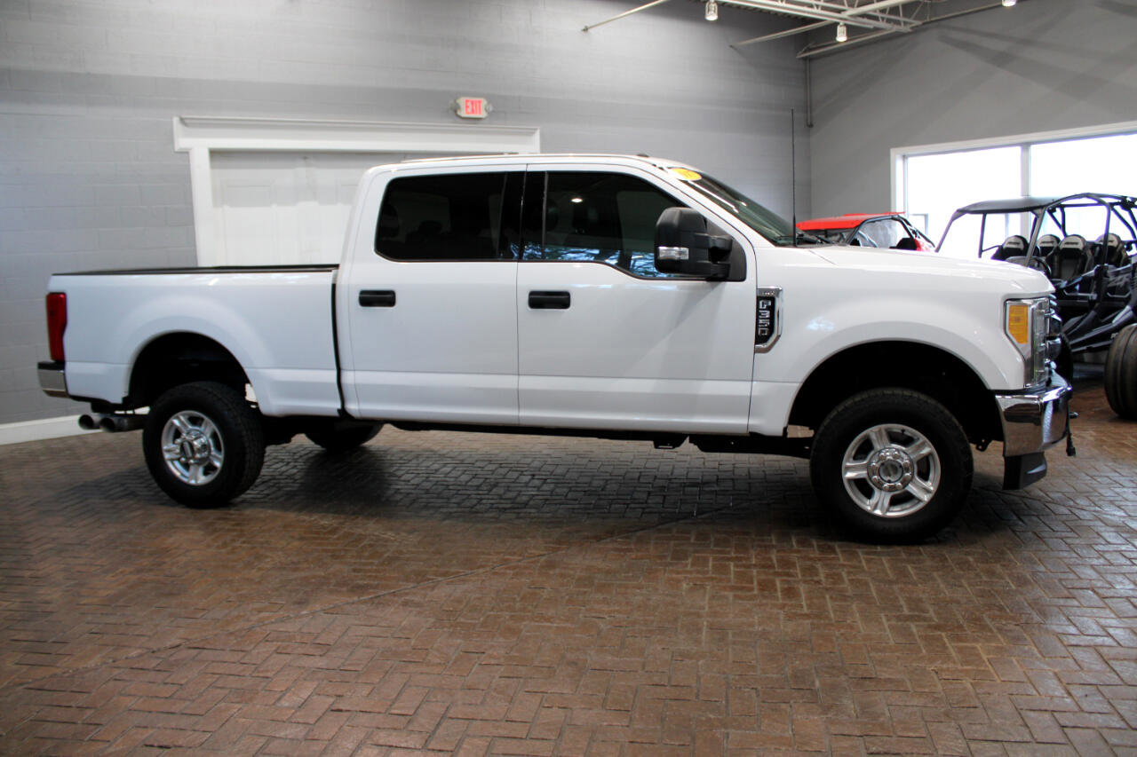 Used 2017 Ford F350 XLT image 6