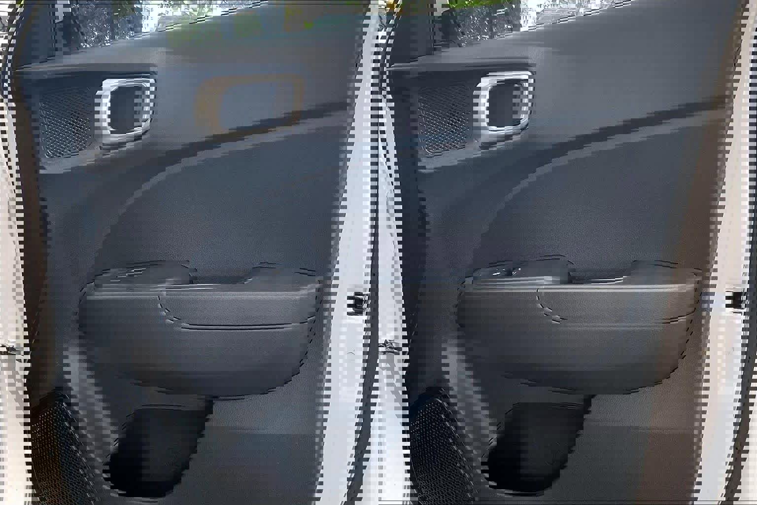 Certified 2021 Hyundai Venue SEL w/ Premium Package FWD image 23