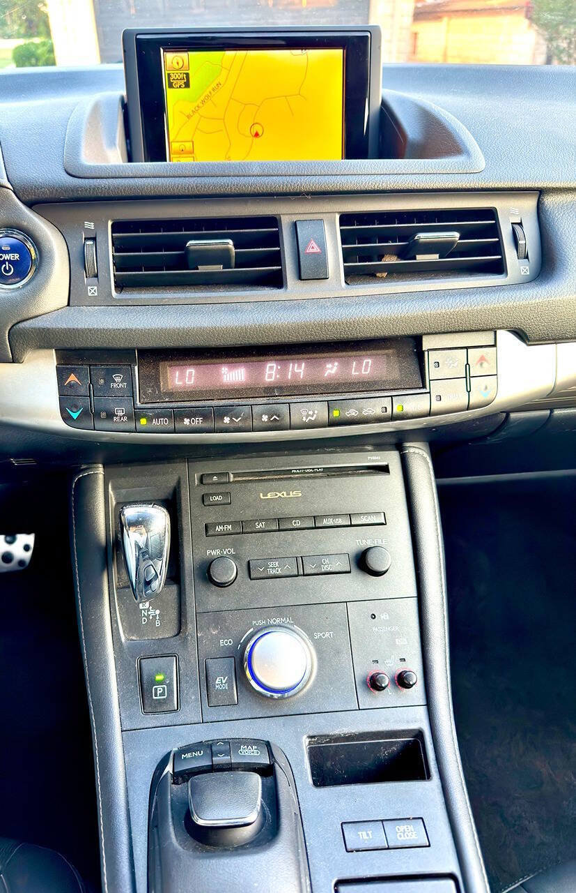 Used 2012 Lexus CT 200h Premium w/ Premium Audio Pkg (F Sport) FWD image 8