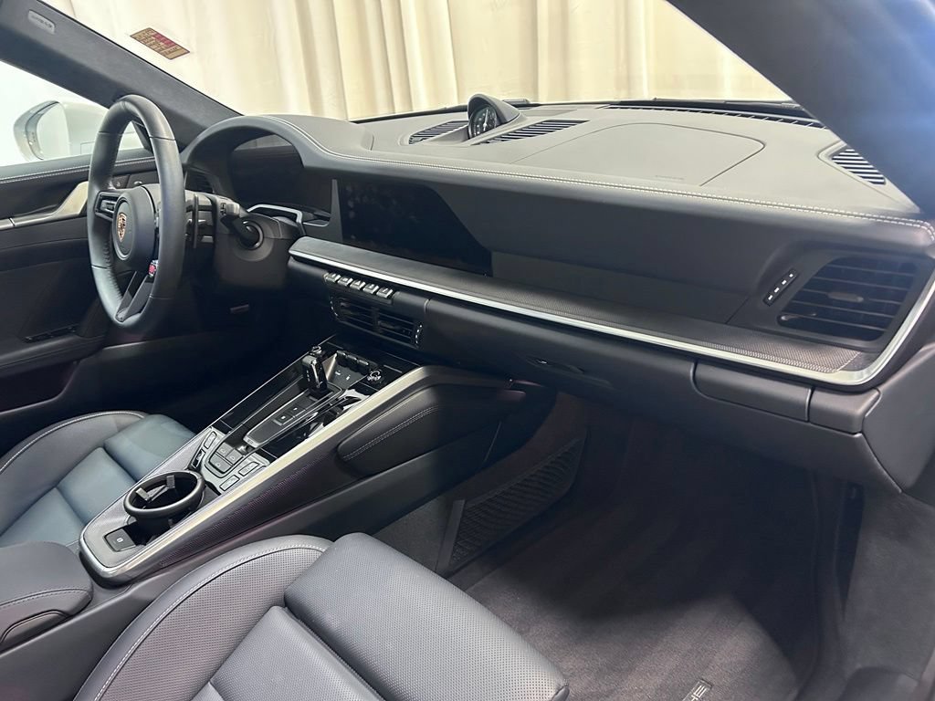 Certified 2025 Porsche 911 Carrera RWD image 26
