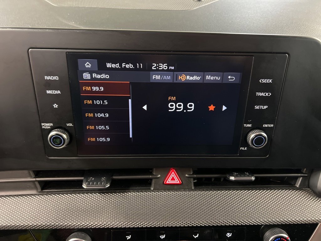 Used 2023 Kia Sportage LX image 9