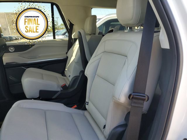 New 2025 Lincoln Navigator Reserve image 17