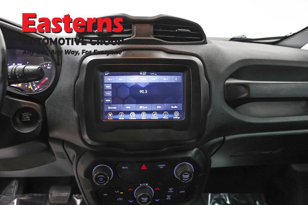 Used 2018 Jeep Renegade Altitude AWD/4WD image 12