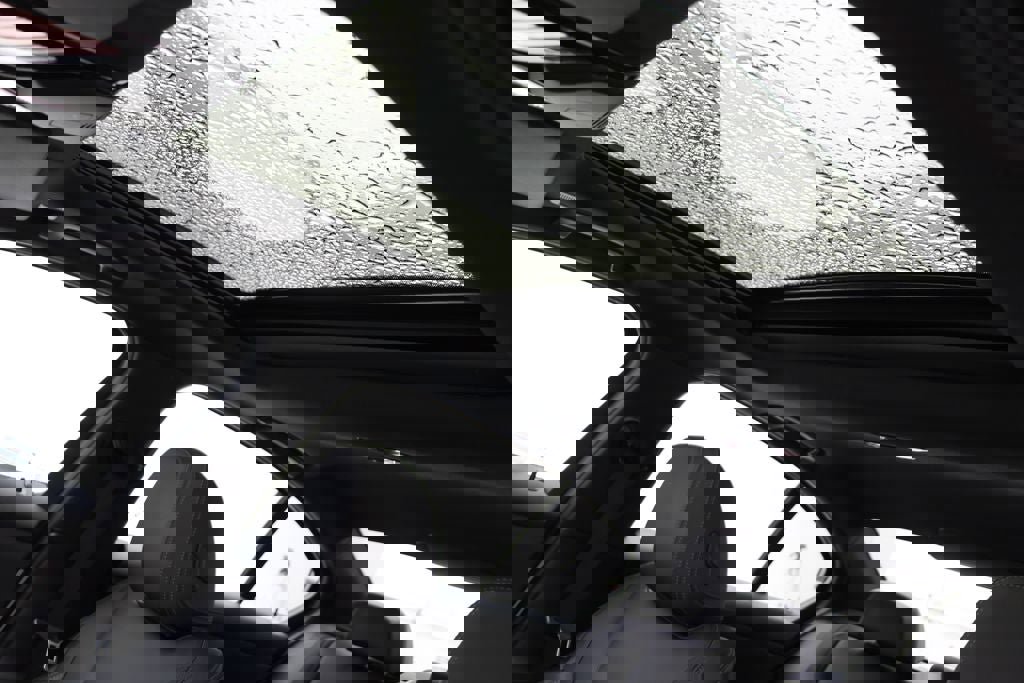 Used 2024 BMW 330i xDrive Sedan w/ Convenience Package image 17