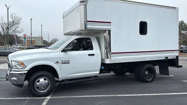 Used 2018 RAM 3500 Tradesman w/ Chrome Appearance Group RWD image 4