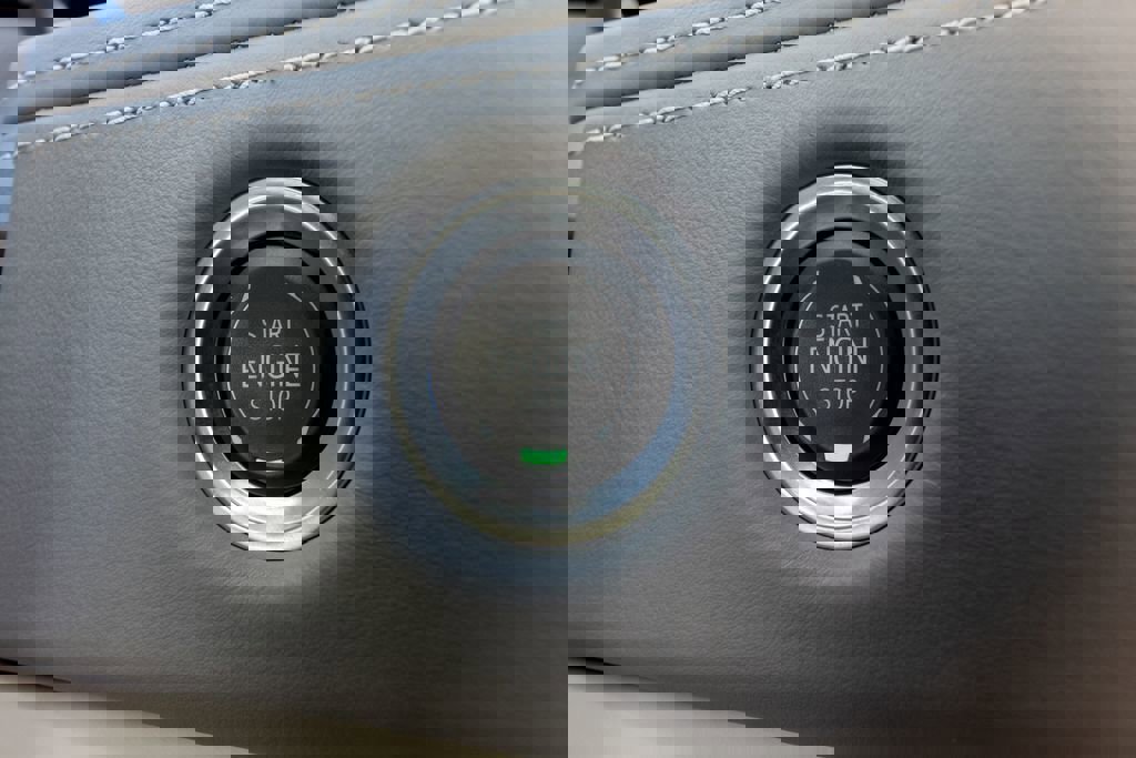 Certified 2025 Cadillac Escalade Sport Platinum w/ LPO, ONYX Package image 47