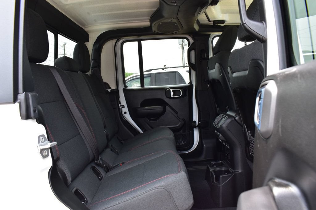 Used 2026 Jeep Gladiator Rubicon AWD/4WD image 22