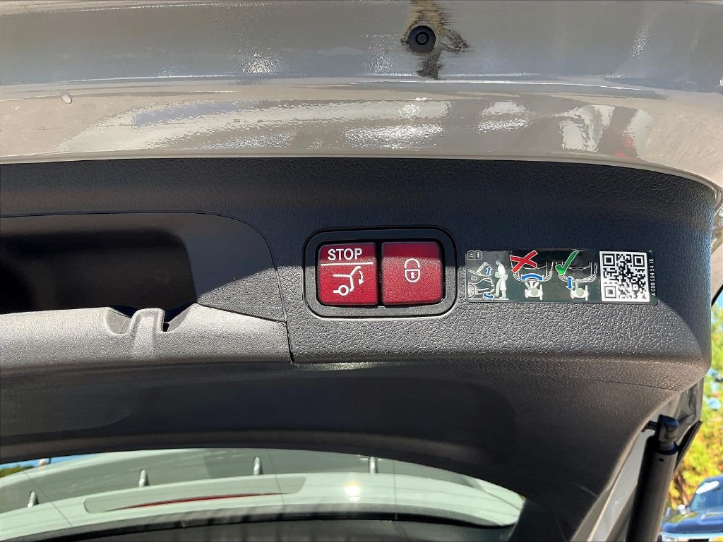 Certified 2025 Mercedes-Benz GLE 350 4MATIC image 37