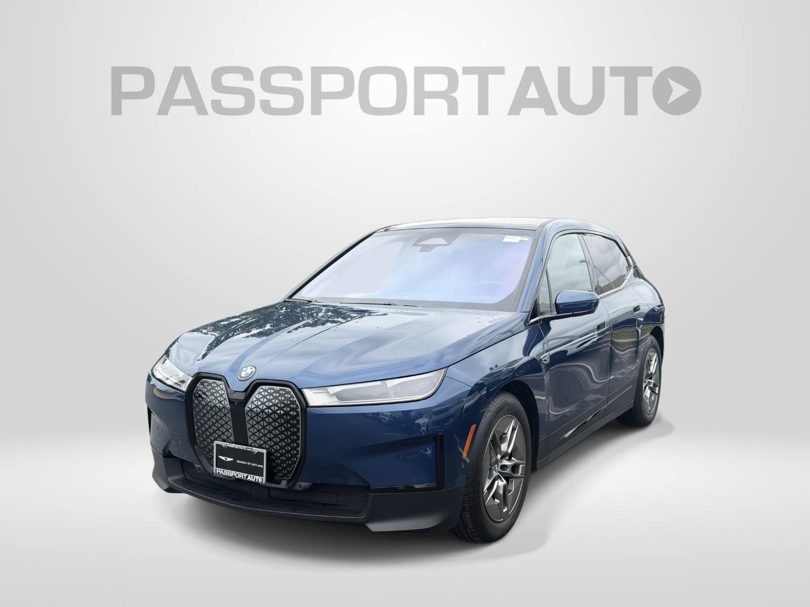 Used 2022 BMW iX xDrive50 w/ Convenience Package AWD/4WD image 1