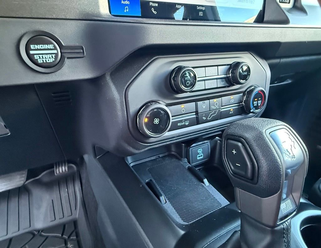 Used 2025 Ford Bronco 4-Door image 28