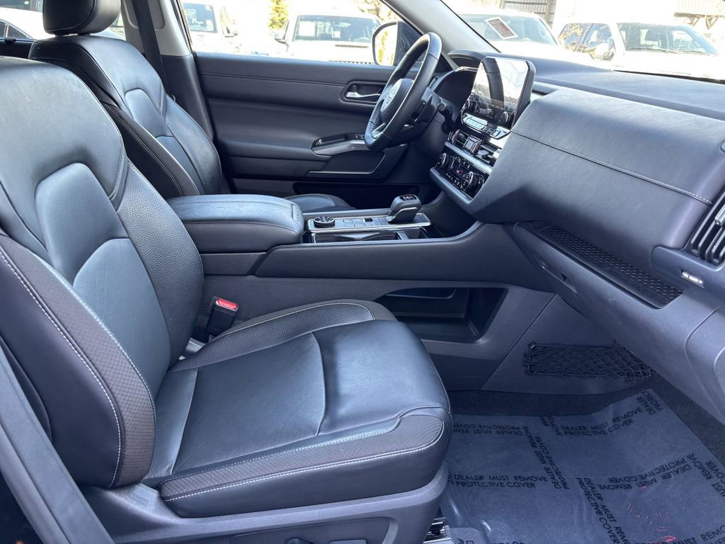 Used 2022 Nissan Pathfinder SL w/ Cargo Package image 34