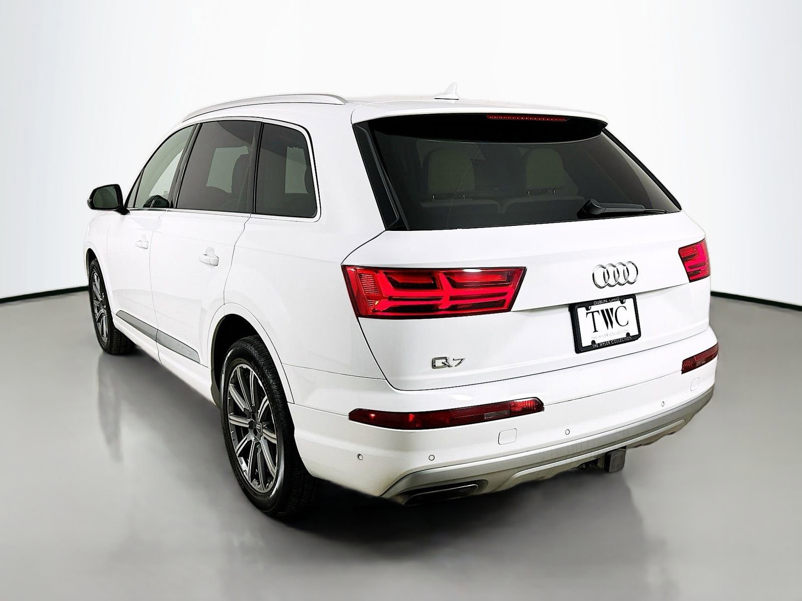 Used 2019 Audi Q7 3.0T Prestige w/ Prestige Package AWD/4WD image 7
