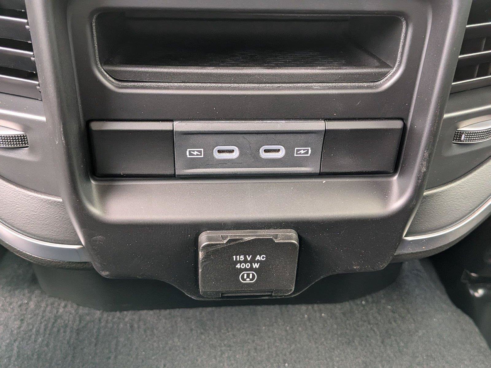 New 2026 RAM 2500 Big Horn AWD/4WD image 32