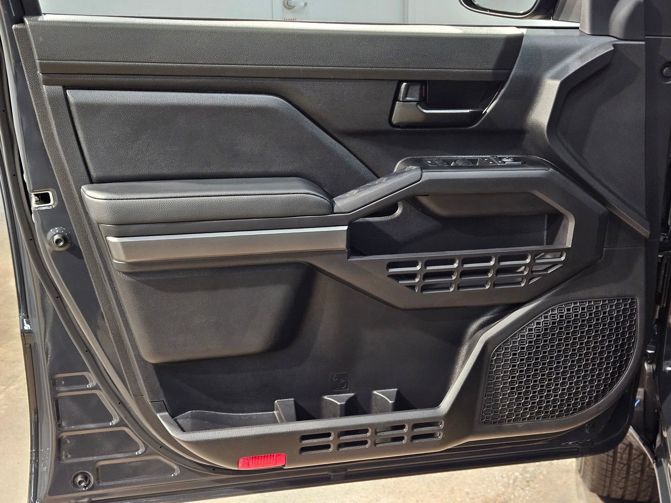 Used 2025 Toyota Tacoma SR5 image 20