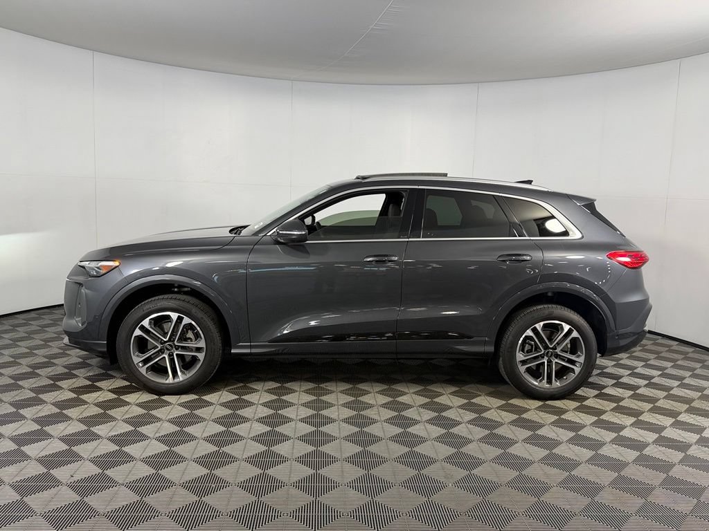 Used 2025 Audi Q5 Premium Plus AWD/4WD image 9