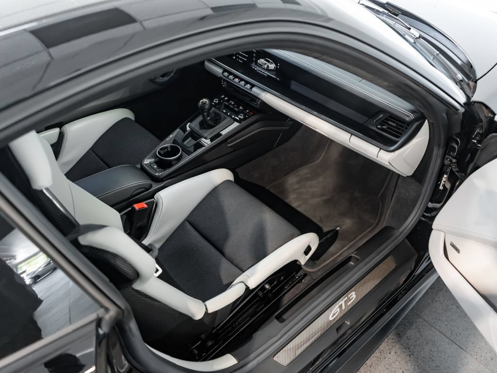 Certified 2024 Porsche 911 GT3 RWD image 27