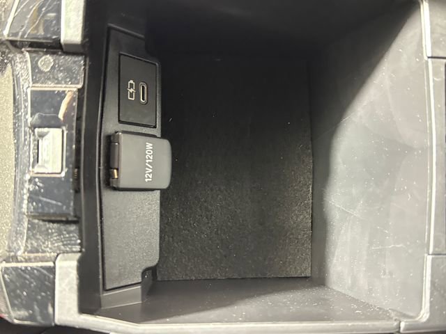 Used 2023 Toyota Corolla SE FWD image 39