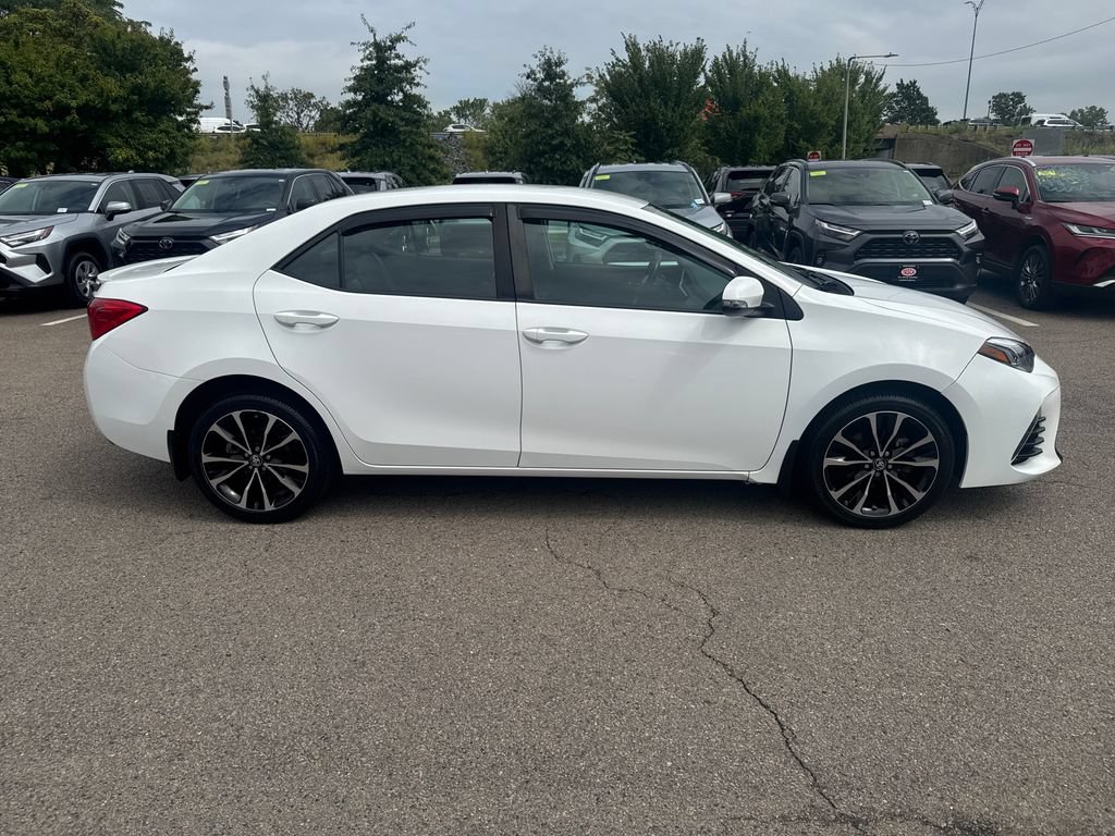 Used 2019 Toyota Corolla SE w/ Carpet Mat Package (TMS) FWD image 8