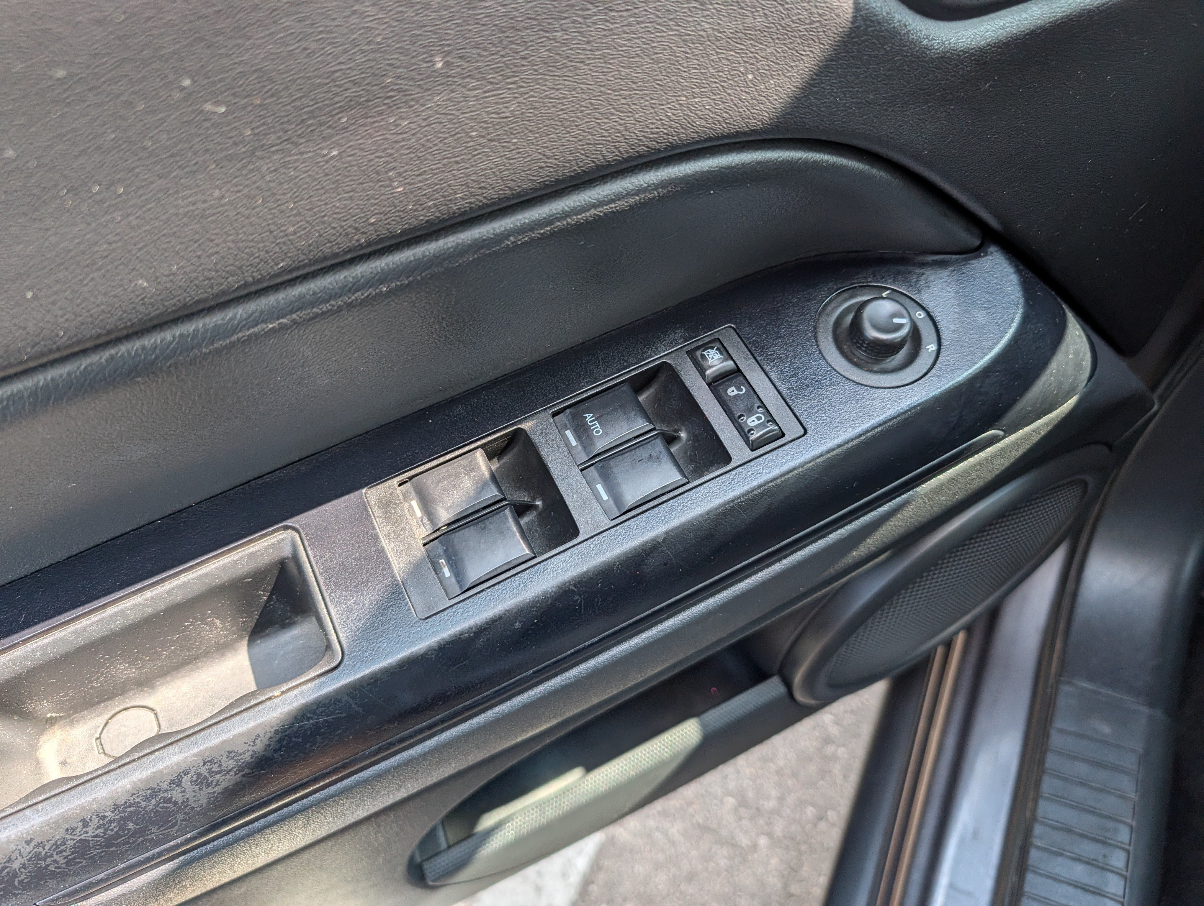 Used 2015 Jeep Patriot 4WD image 19
