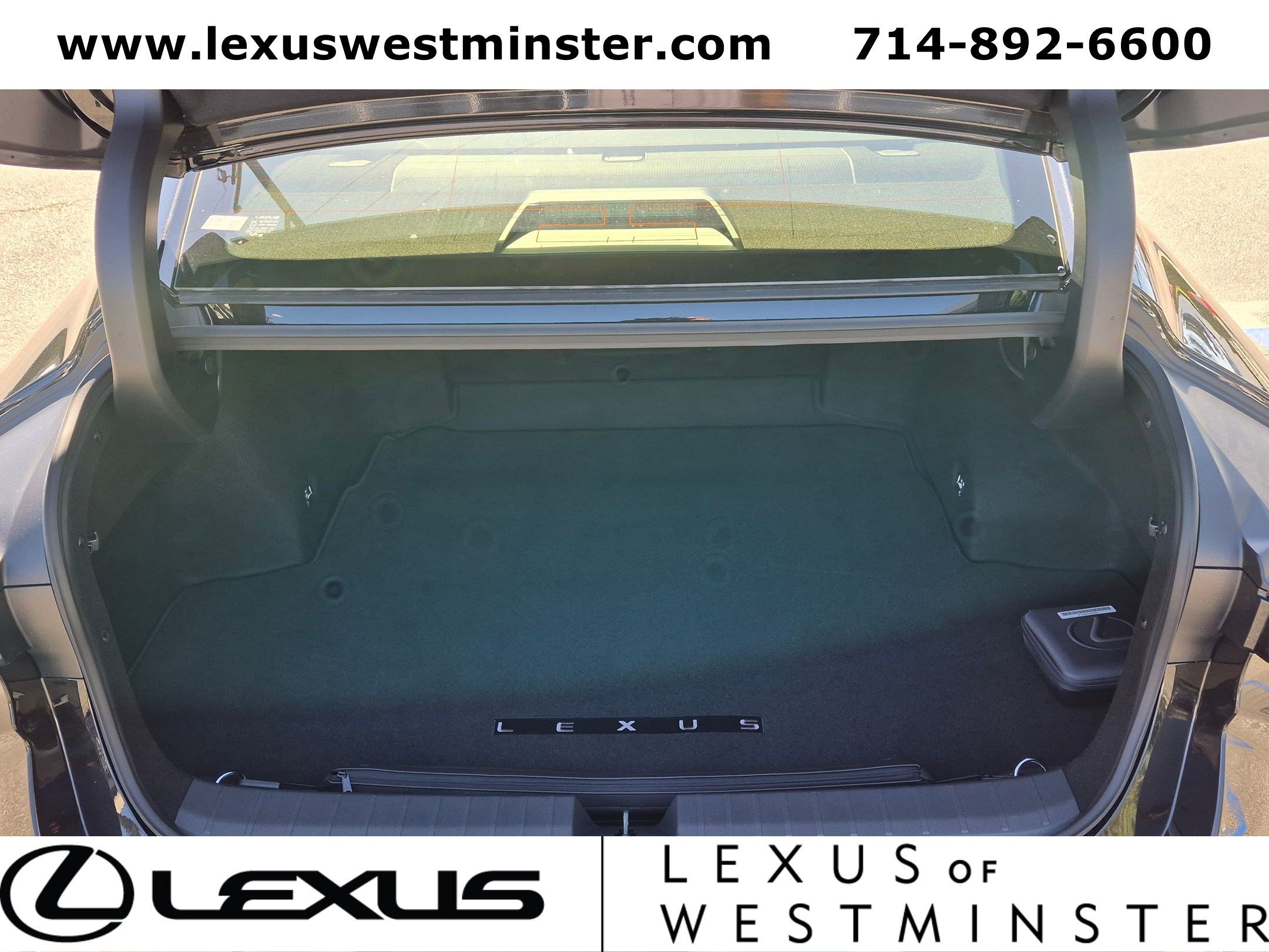 New 2026 Lexus ES 350e FWD image 8