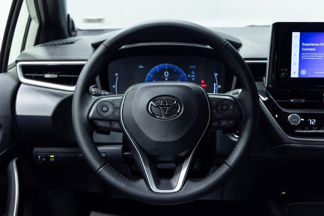 Used 2025 Toyota Corolla XSE image 13