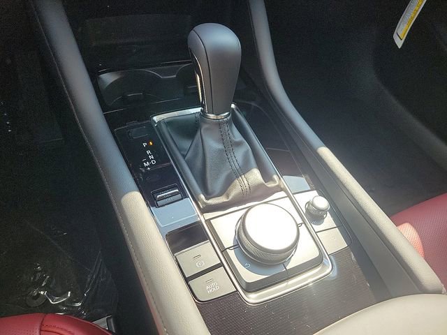 New 2026 MAZDA MAZDA3 Hatchback w/Premium Plus Pkg image 13