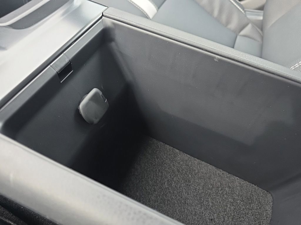 Used 2026 Toyota Camry SE image 34