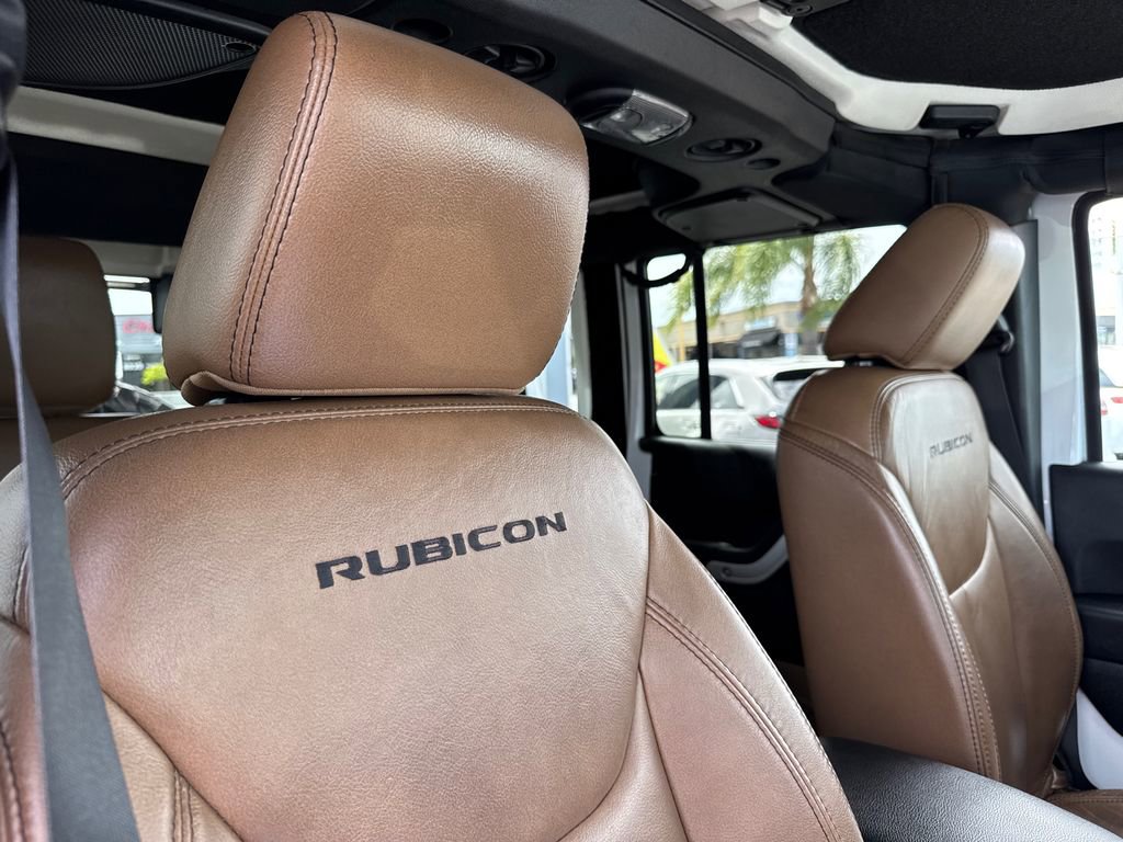 Used 2015 Jeep Wrangler Unlimited Rubicon w/ Dual Top Group AWD/4WD image 14