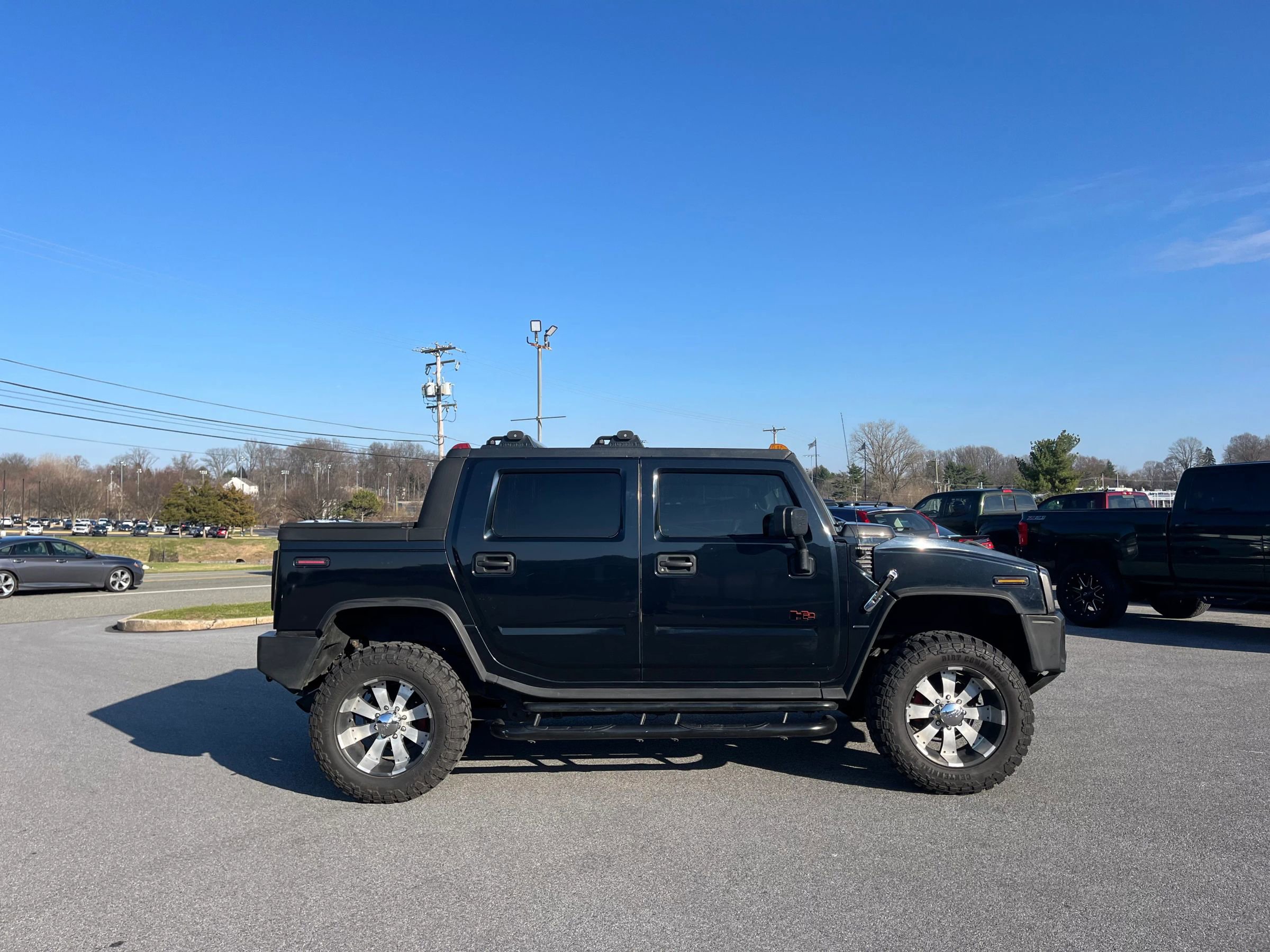 Used 2005 HUMMER H2 SUT w/ Preferred Equipment Group image 27