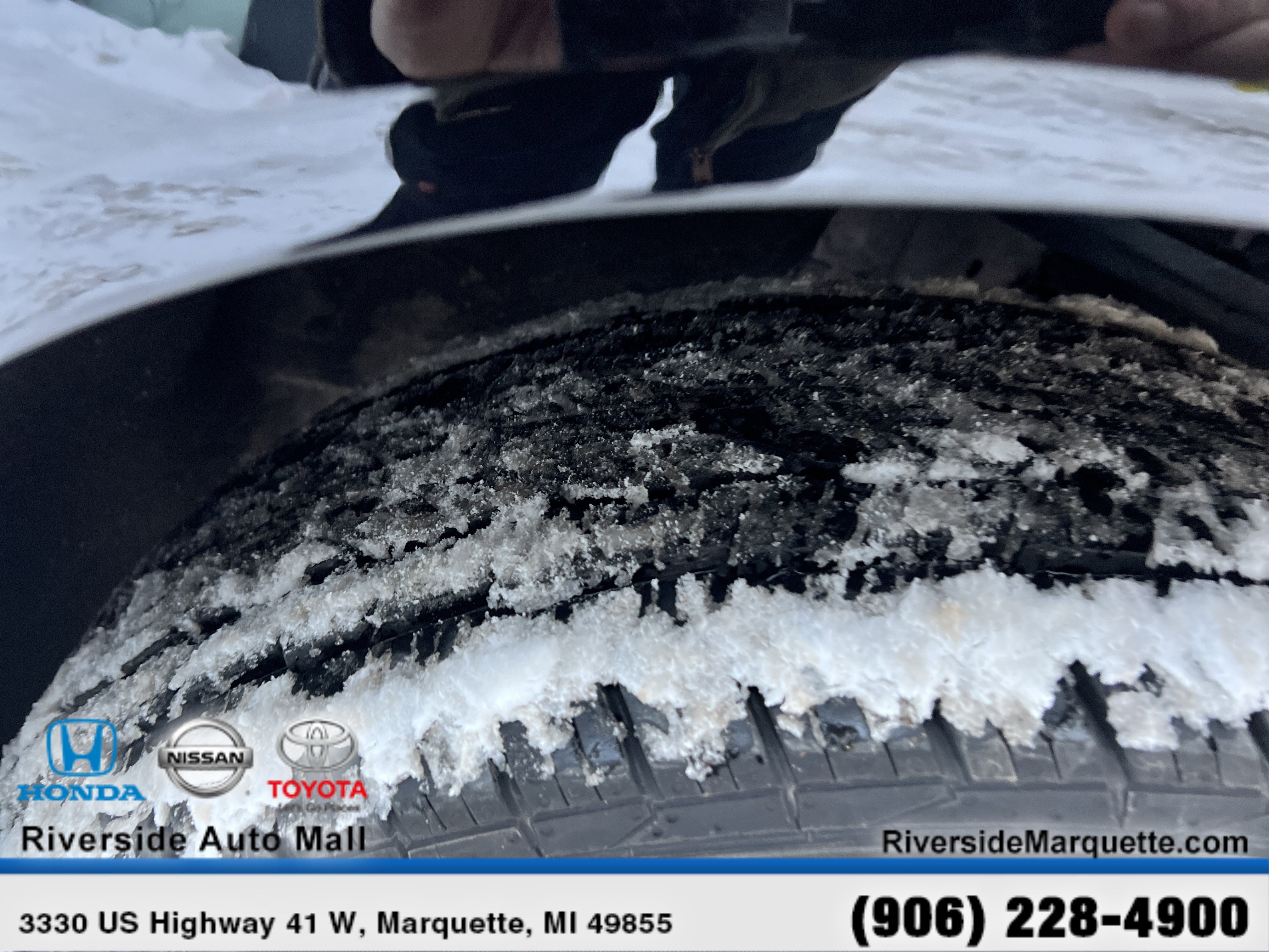 Used 2024 Chevrolet Traverse RS w/ LPO, Floor Liner Package image 12