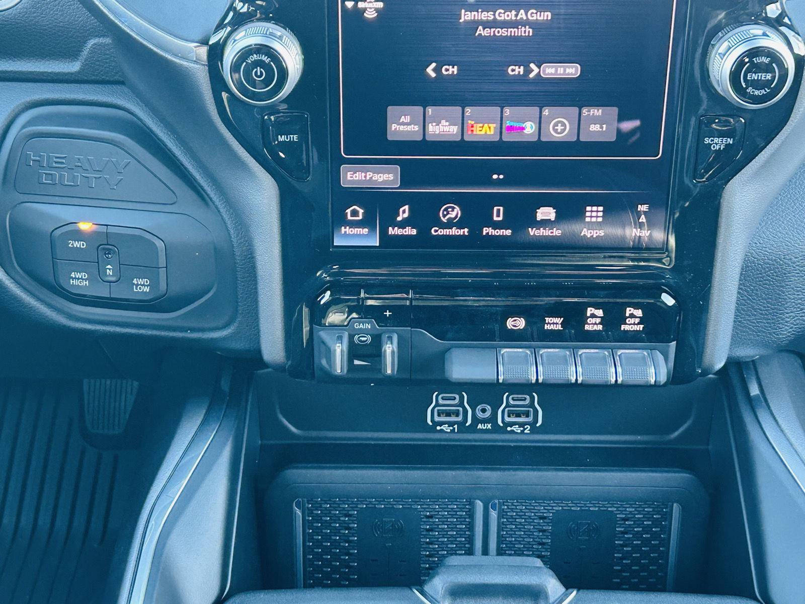 New 2027 RAM 2500 Laramie AWD/4WD image 25
