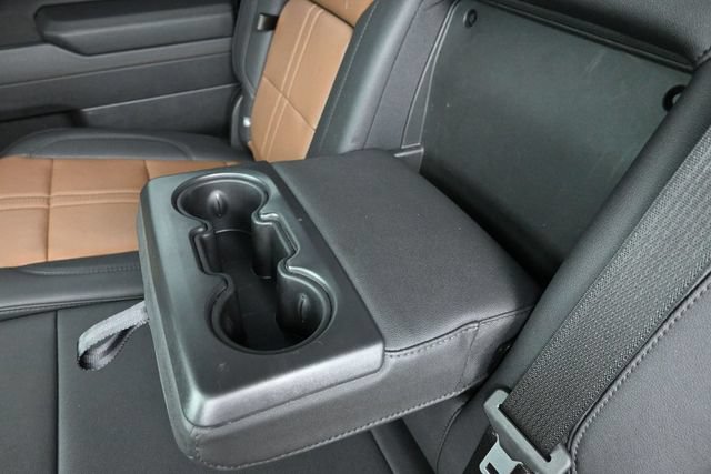 Used 2025 Chevrolet Silverado 1500 High Country AWD/4WD image 30