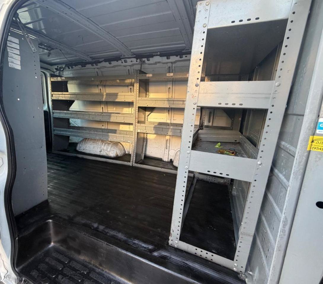 Used 2012 Chevrolet Express 2500 RWD image 16