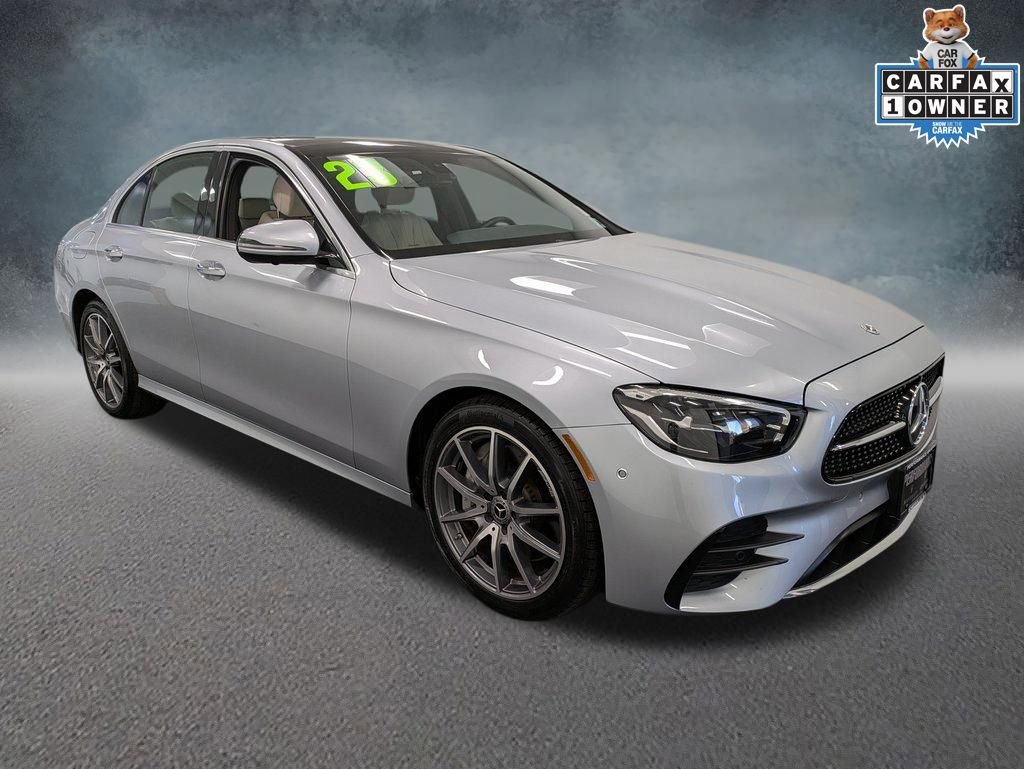 Used 2023 Mercedes-Benz E 350 4MATIC Sedan image 3