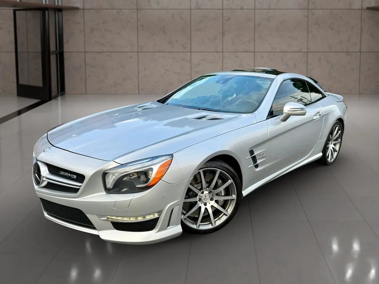Used 2013 Mercedes-Benz SL 63 AMG w/ Premium Pkg image 7