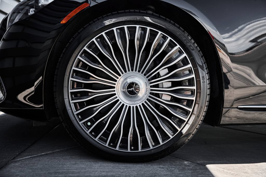 Used 2023 Mercedes-Benz Maybach S 680 4MATIC image 3