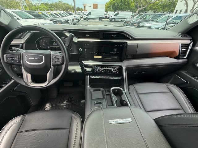 Used 2024 GMC Sierra 2500 Denali w/ Denali Reserve Package AWD/4WD image 14