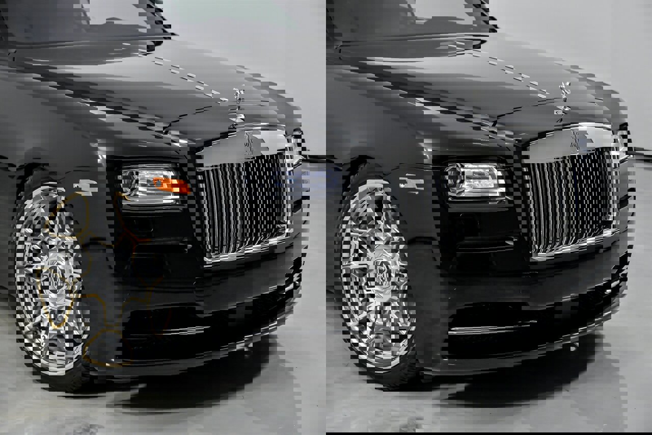 Used 2014 Rolls-Royce Wraith image 3